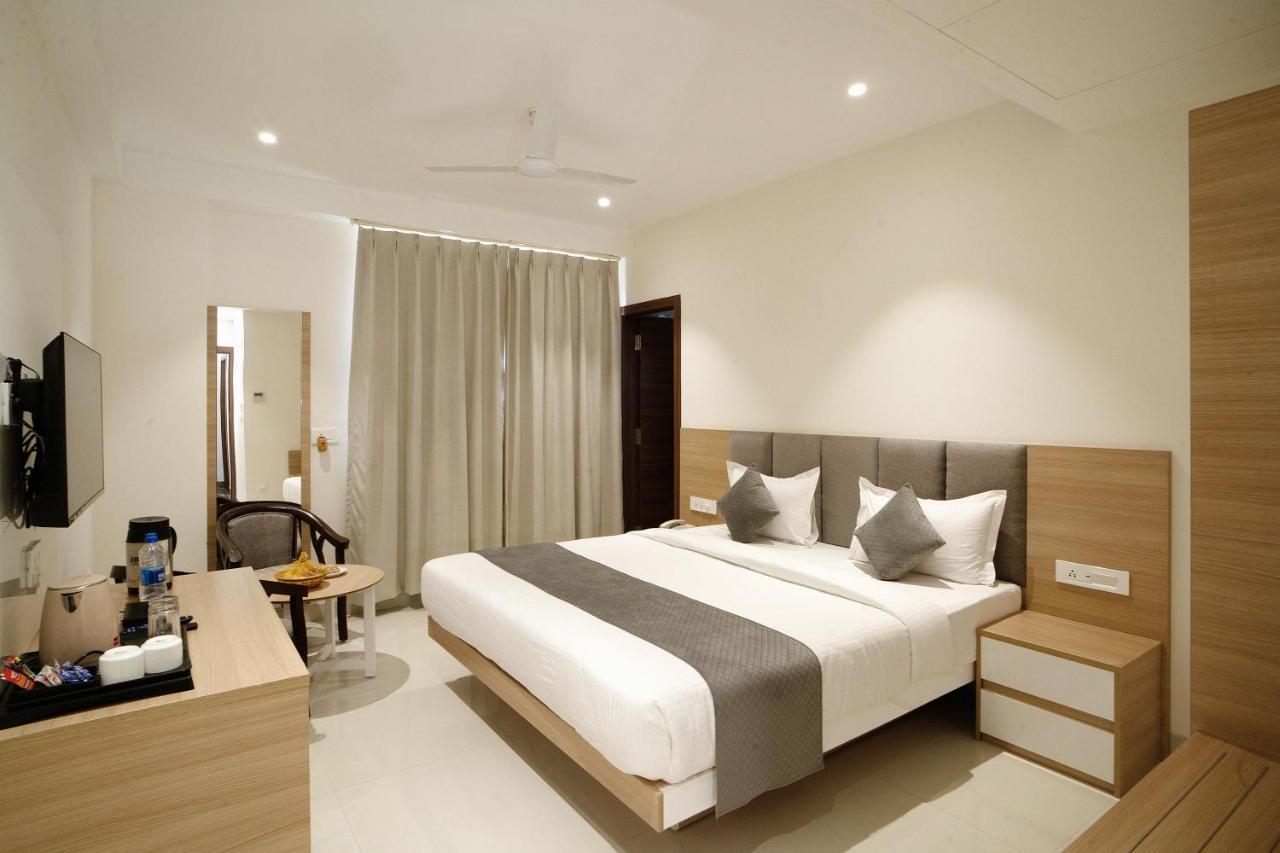 The Mangal View Residency - A Luxury Boutique Business Hotel 우다이푸르 외부 사진