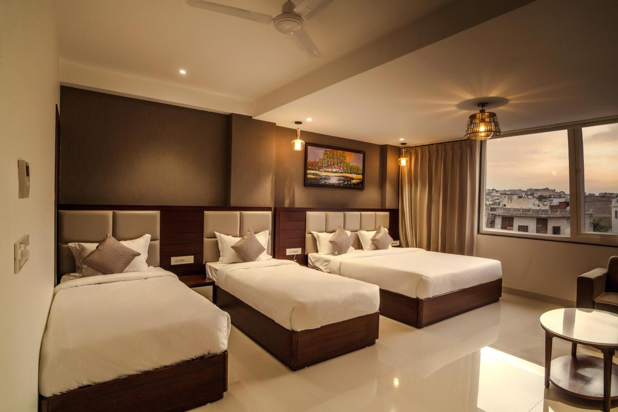 The Mangal View Residency - A Luxury Boutique Business Hotel 우다이푸르 외부 사진